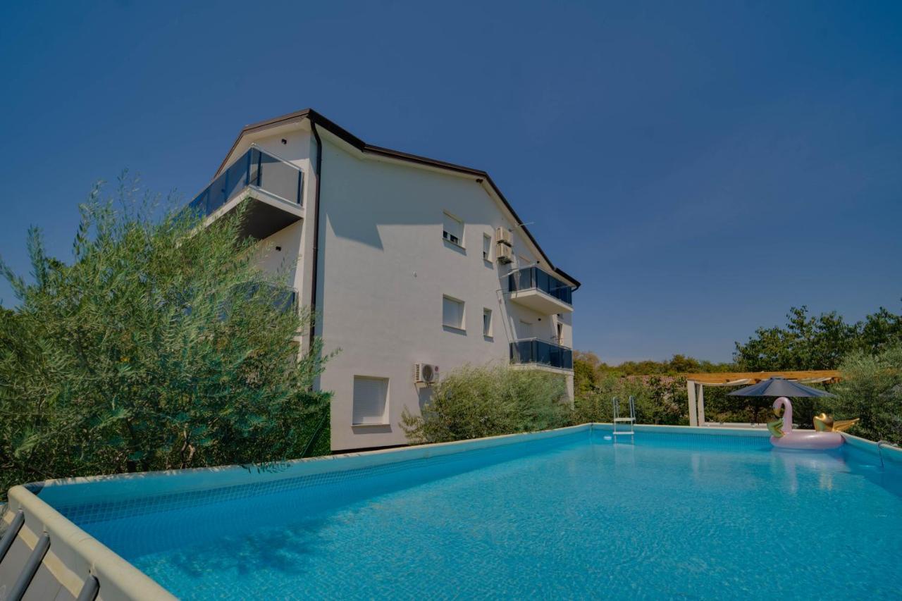 Black Diamond Apartment Vilanija Kültér fotó