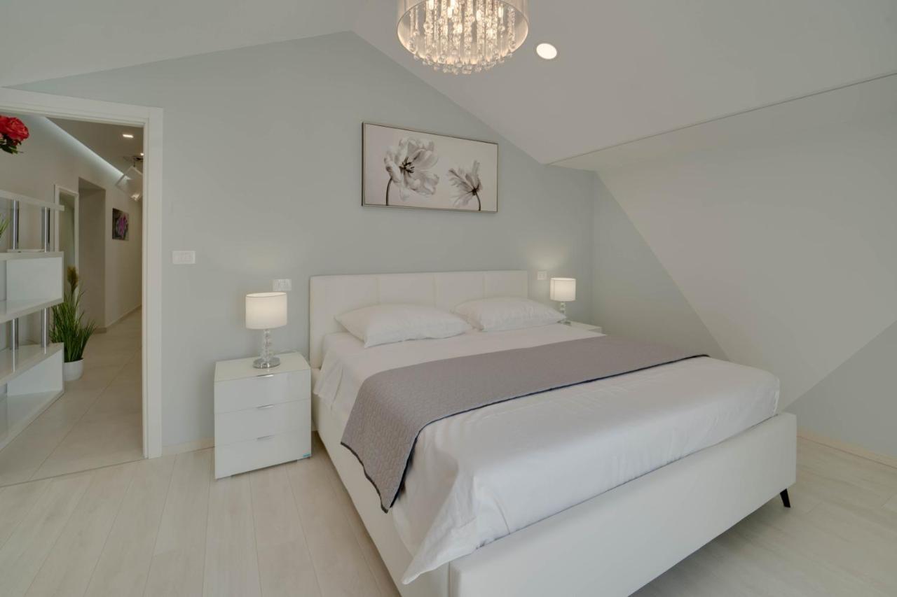 Black Diamond Apartment Vilanija Kültér fotó