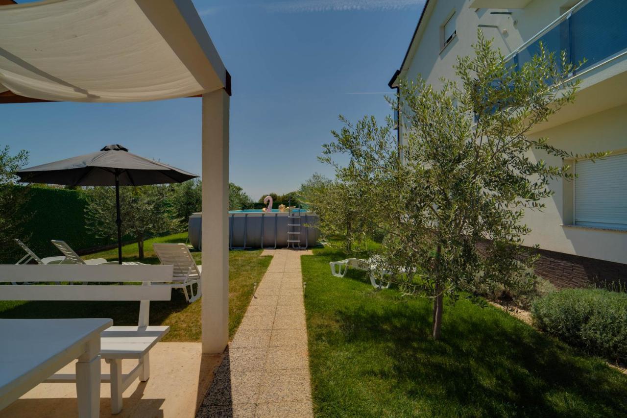 Black Diamond Apartment Vilanija Kültér fotó
