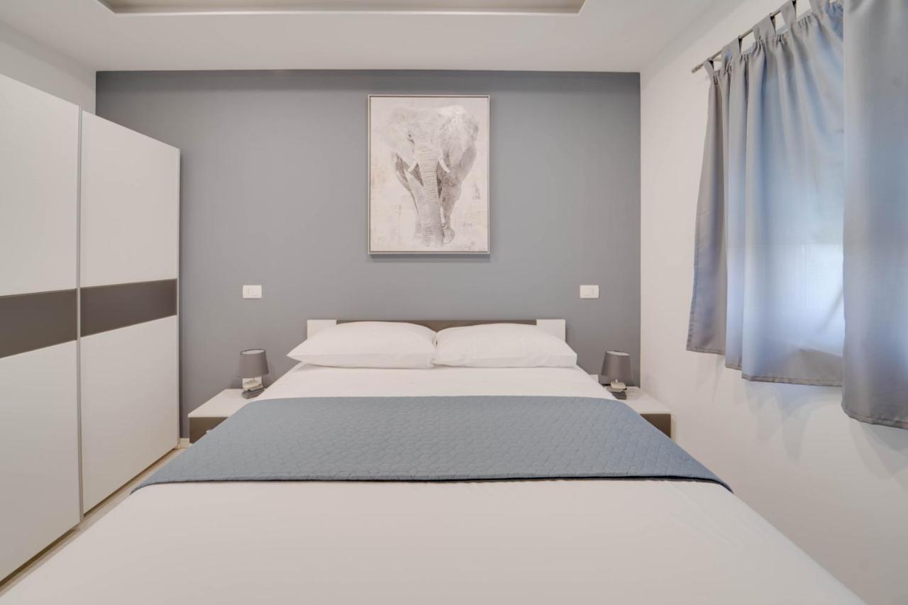 Black Diamond Apartment Vilanija Kültér fotó